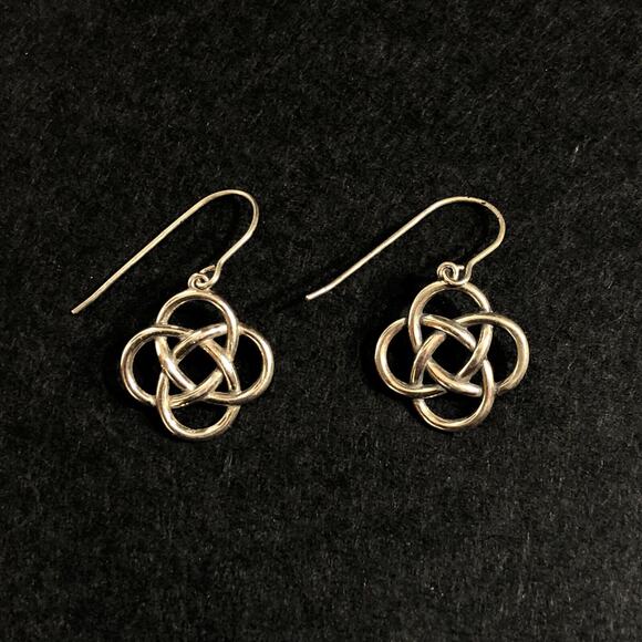 Celtic Knot 925 Sterling Silver Dangle Drop Earrings Hook Geometric Metallic - Picture 1 of 5